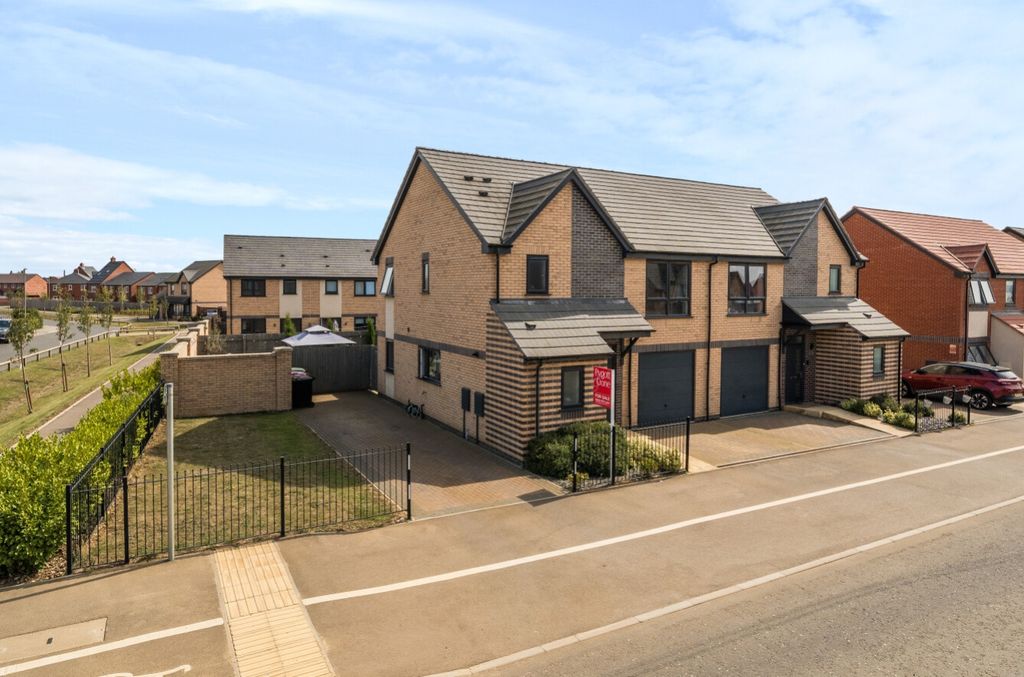 Property photo 1 of 20 -689Db998645Bb-l-1334027-1-689Cf7Eebbdf6