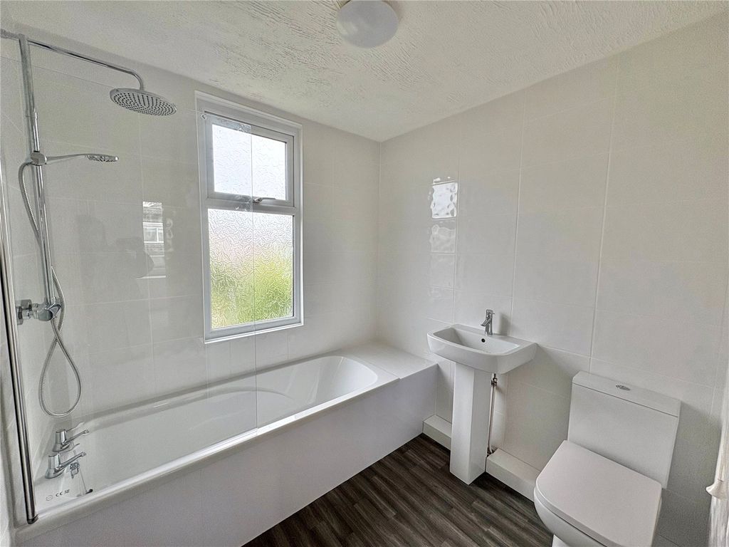 Property photo 2 of 13 Picture No. 02