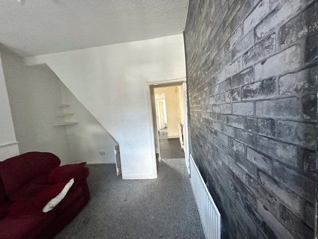 Property photo 2 of 10 Picture No. 11