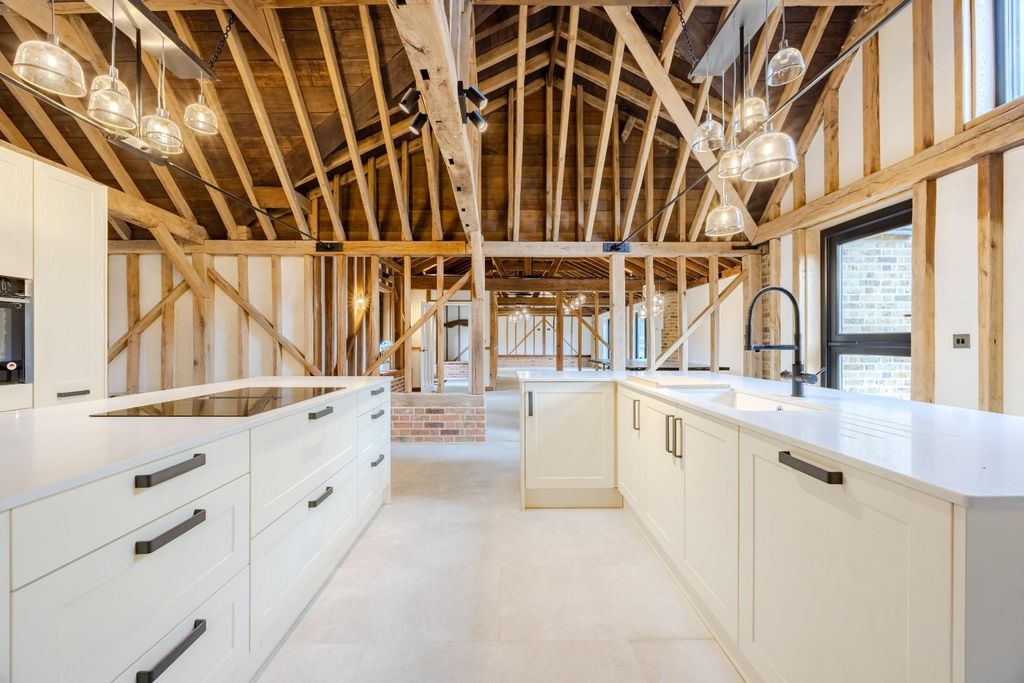 Property photo 2 of 51 Kitchen