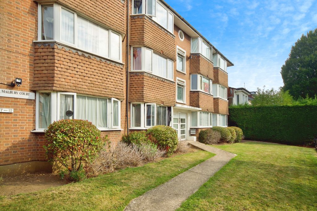 Property photo 2 of 17 Photography