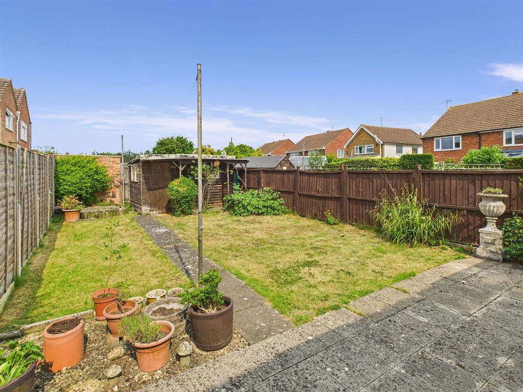Property photo 3 of 17
