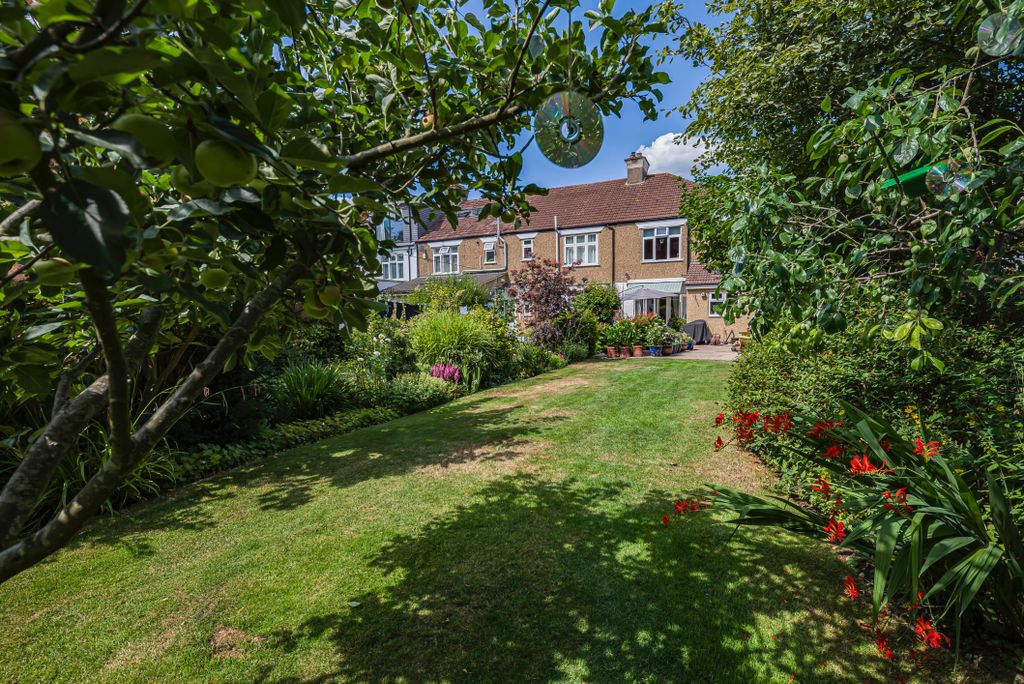 Property photo 2 of 22