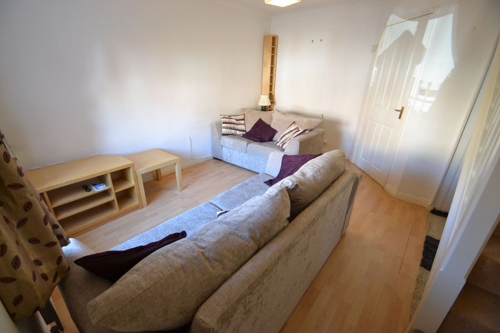 Property photo 2 of 11 Gallery