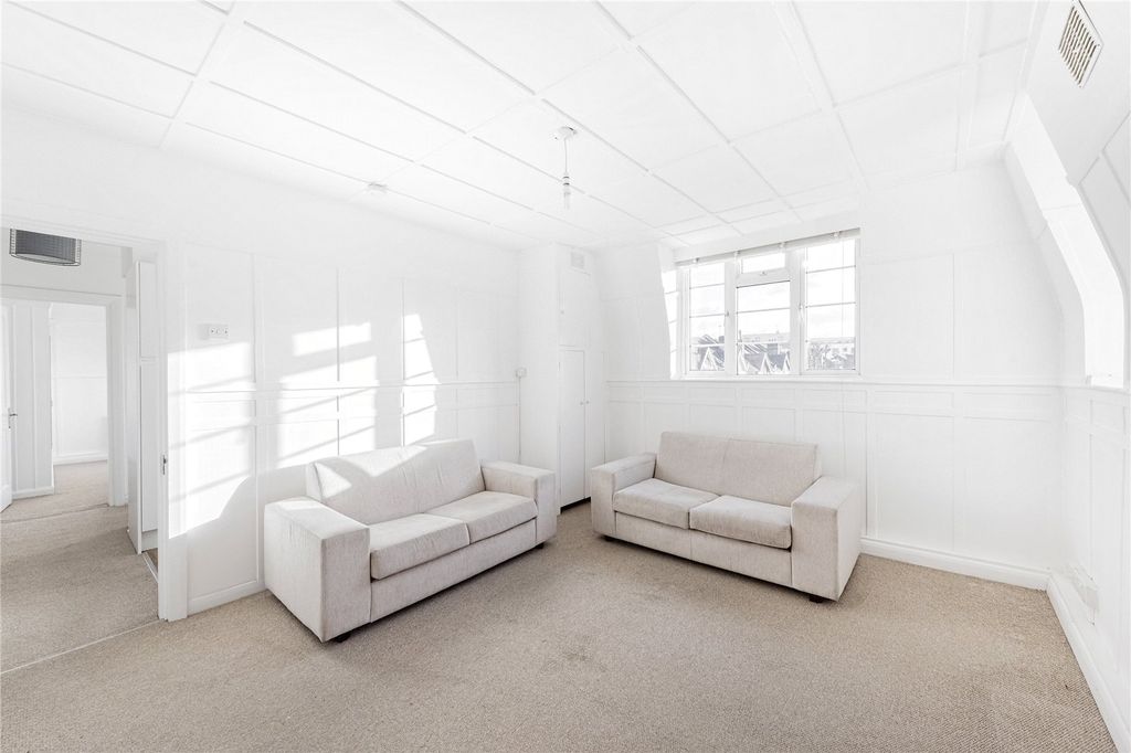 Property photo 1 of 8 Reception Room