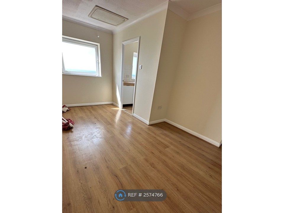 Property photo 2 of 3