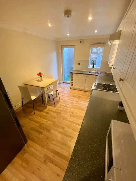 Property photo 3 of 4