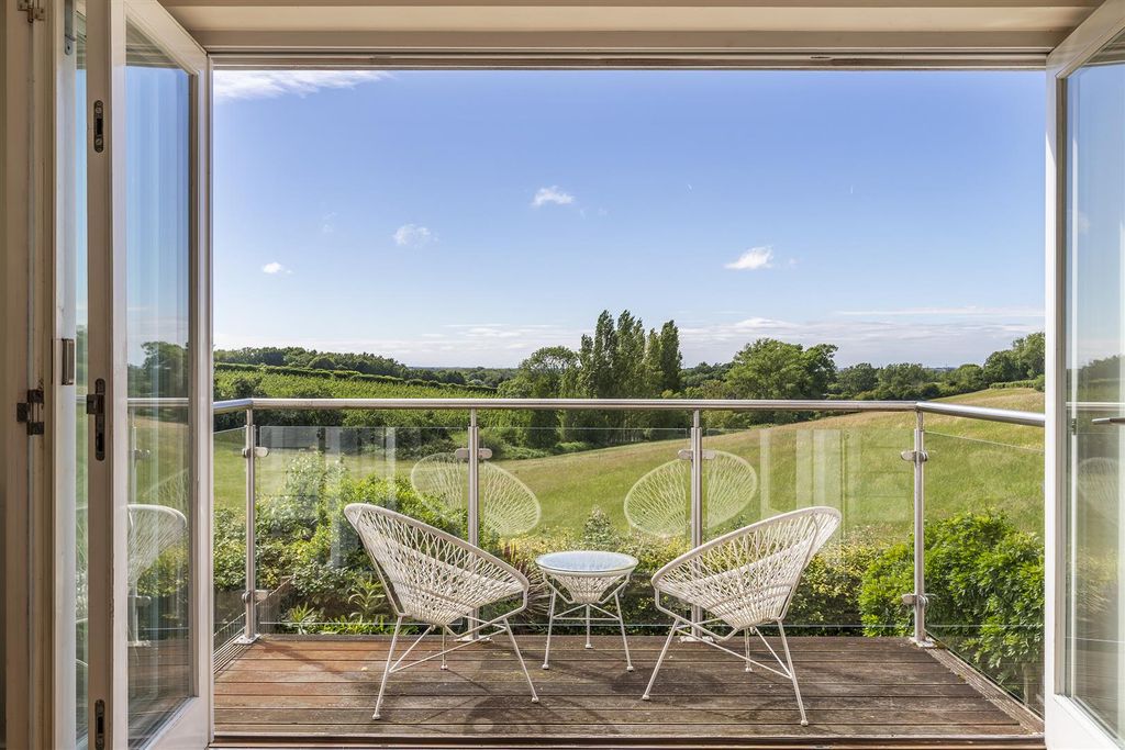 Property photo 1 of 30 Balcony