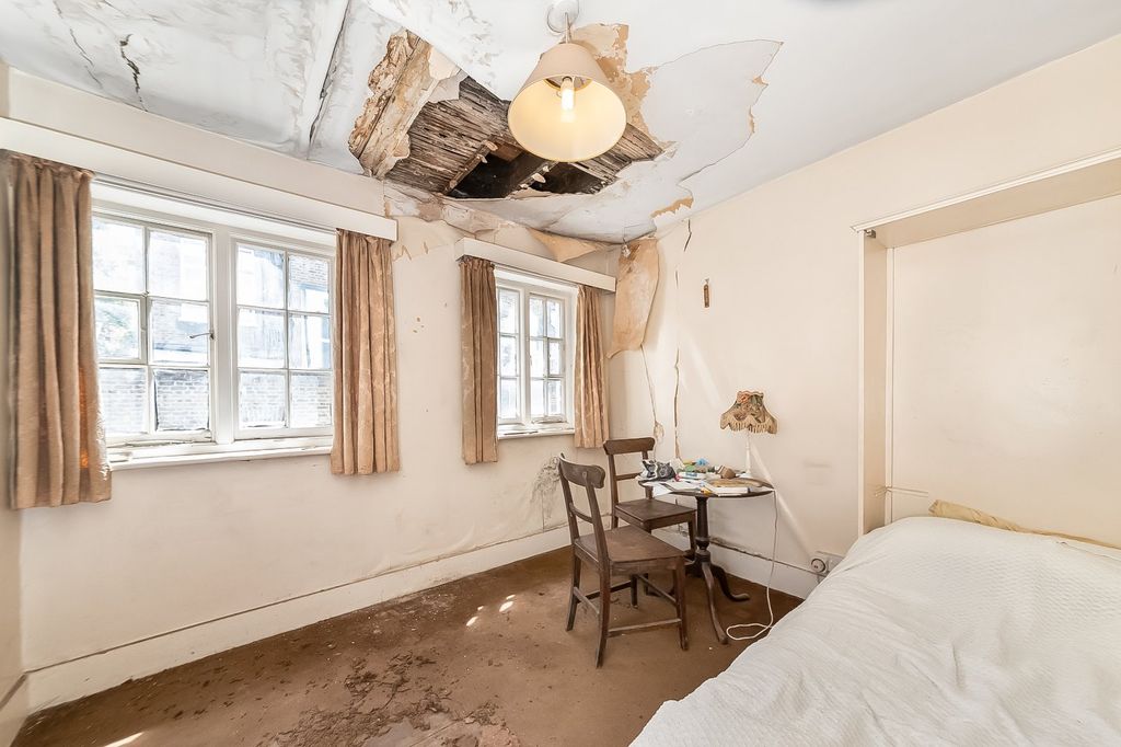 Property photo 3 of 10 First Floor