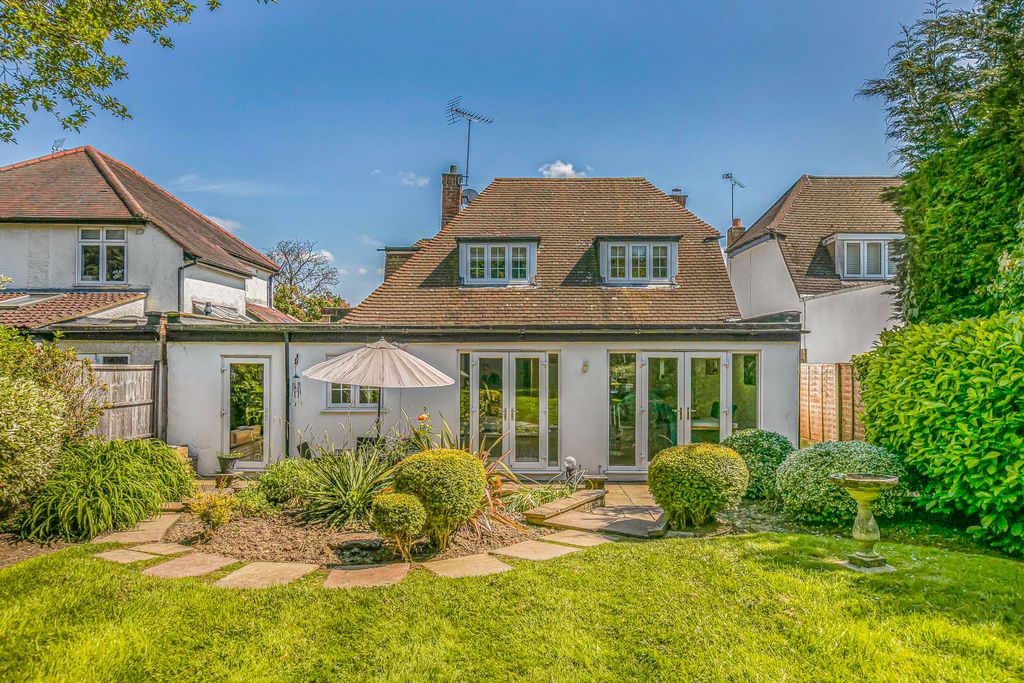 Property photo 2 of 19 Photograph 24