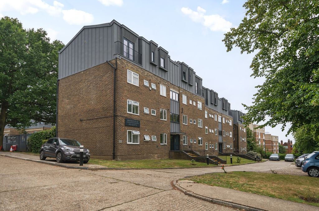 Property photo 2 of 31 1330495-4-6880E71...