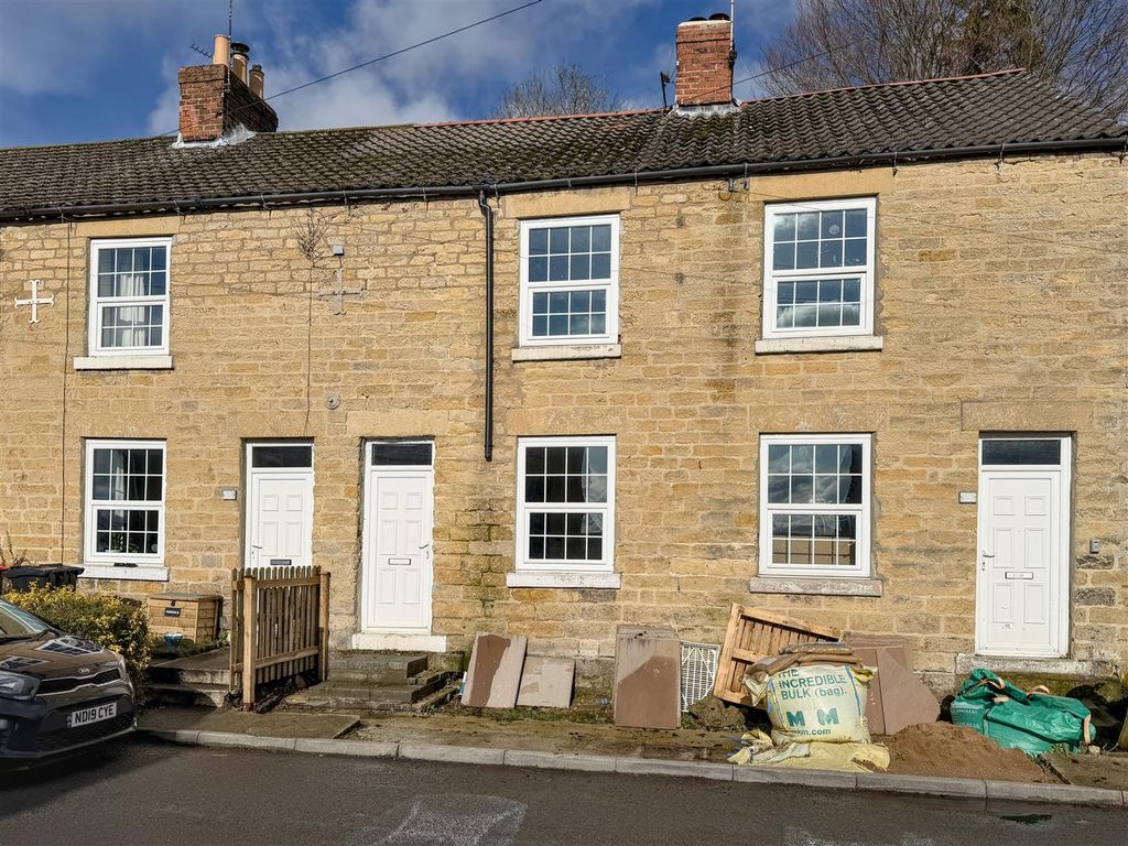 Property photo 3 of 15 Front