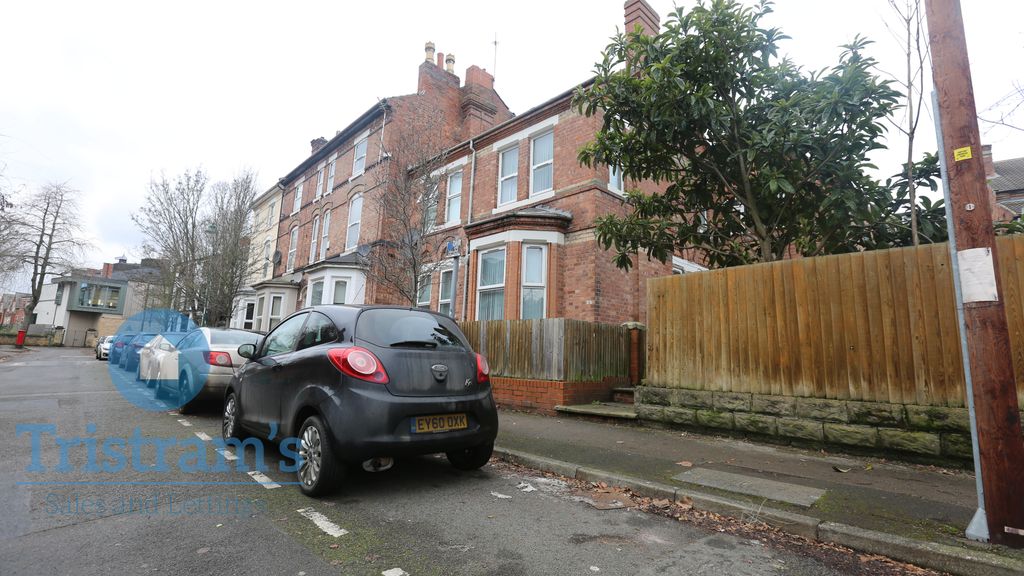 6 bed semi-detached house to rent Nottingham