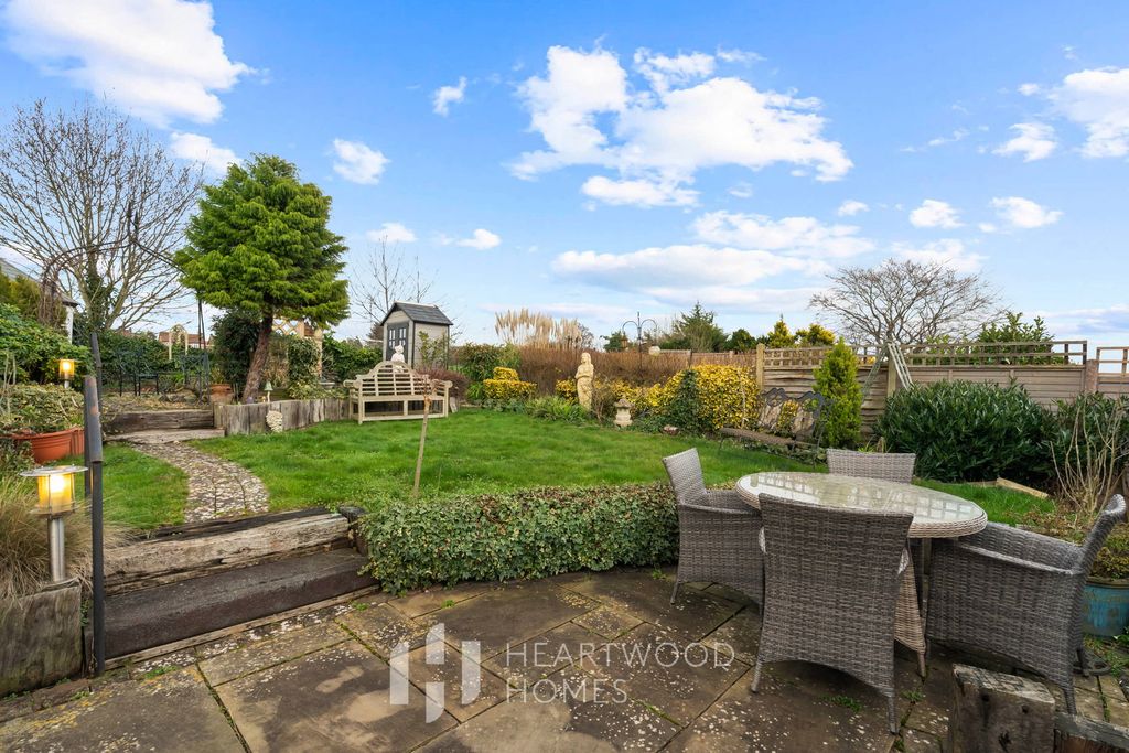 Property photo 2 of 19