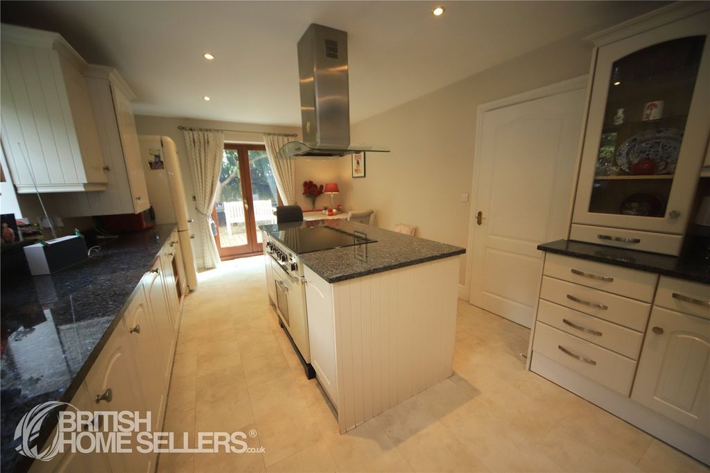 Property photo 3 of 22 3