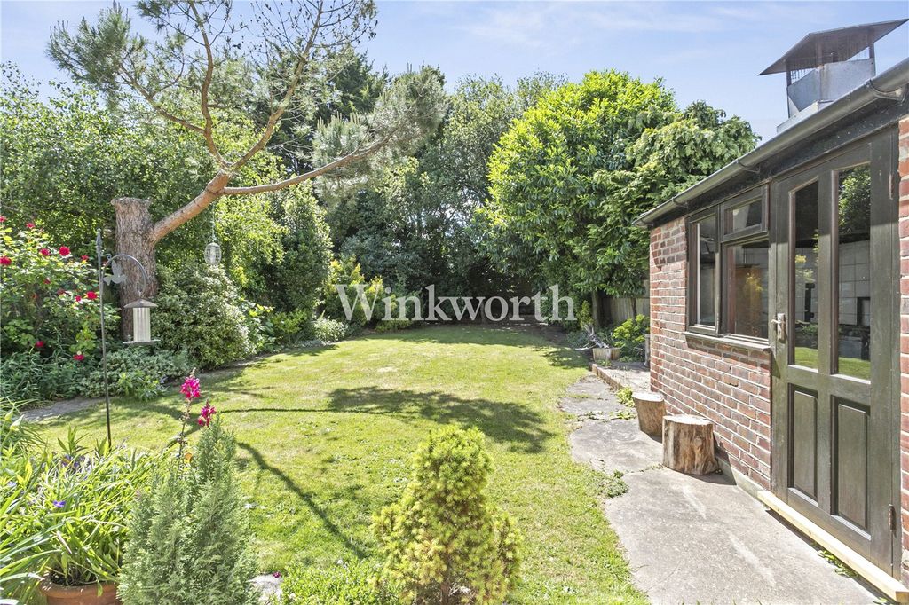 Property photo 3 of 17 Picture No. 10