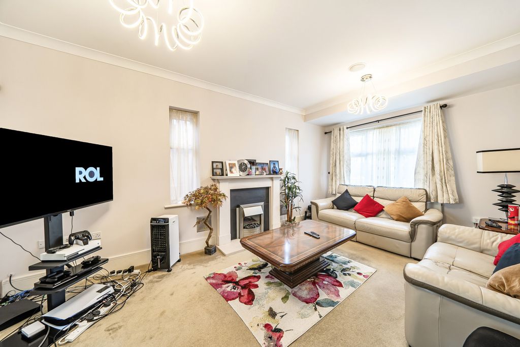 Property photo 3 of 20 1-6Ac04c3Da3721-1...
