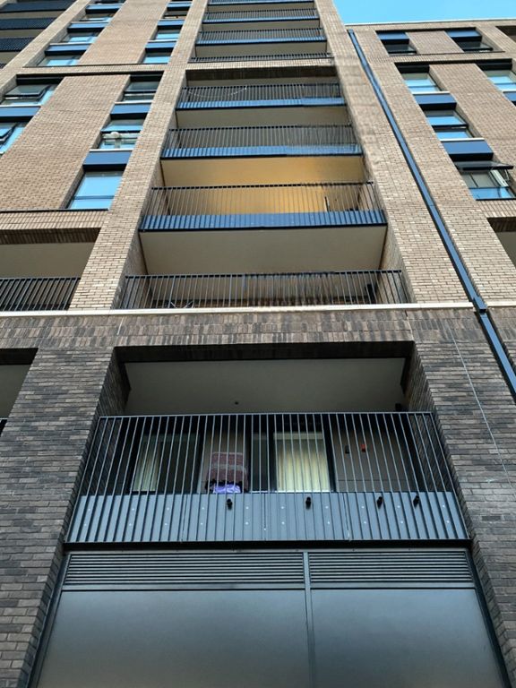 Property photo 2 of 17 Gallery