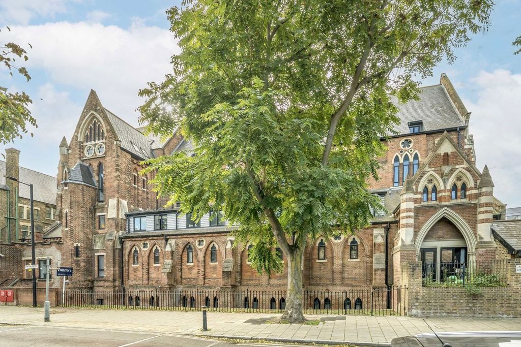 Property photo 1 of 6