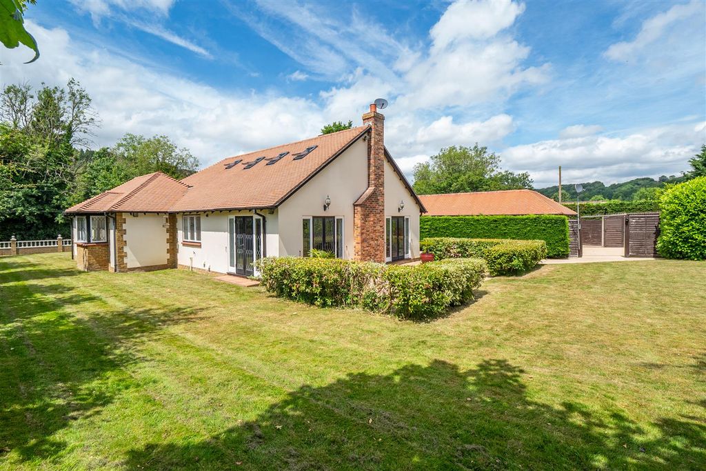 Property photo 1 of 31 Side Shot.Jpg