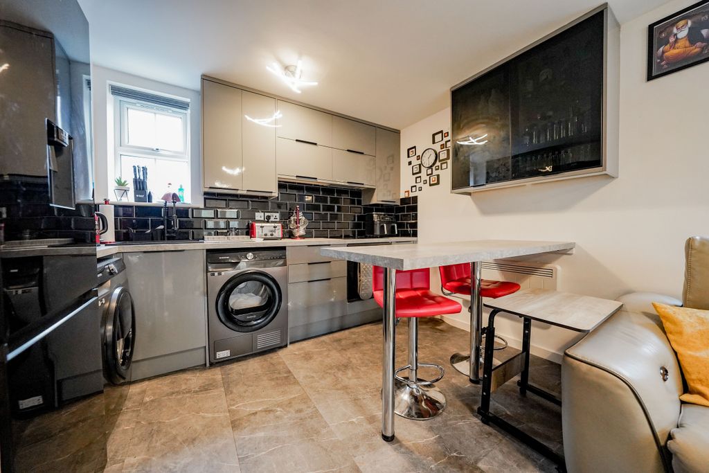 Property photo 1 of 14 Dsc09811