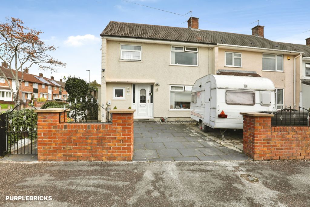 Property photo 2 of 21