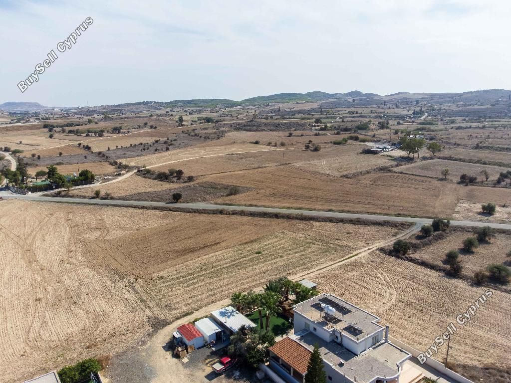 Property photo 3 of 7