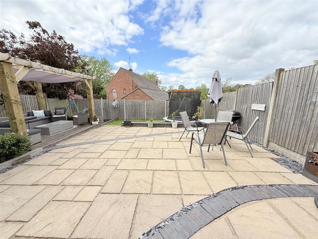 Property photo 3 of 24