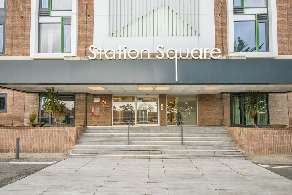 Property photo 1 of 38