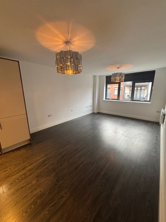 Property photo 3 of 15 Img_4984