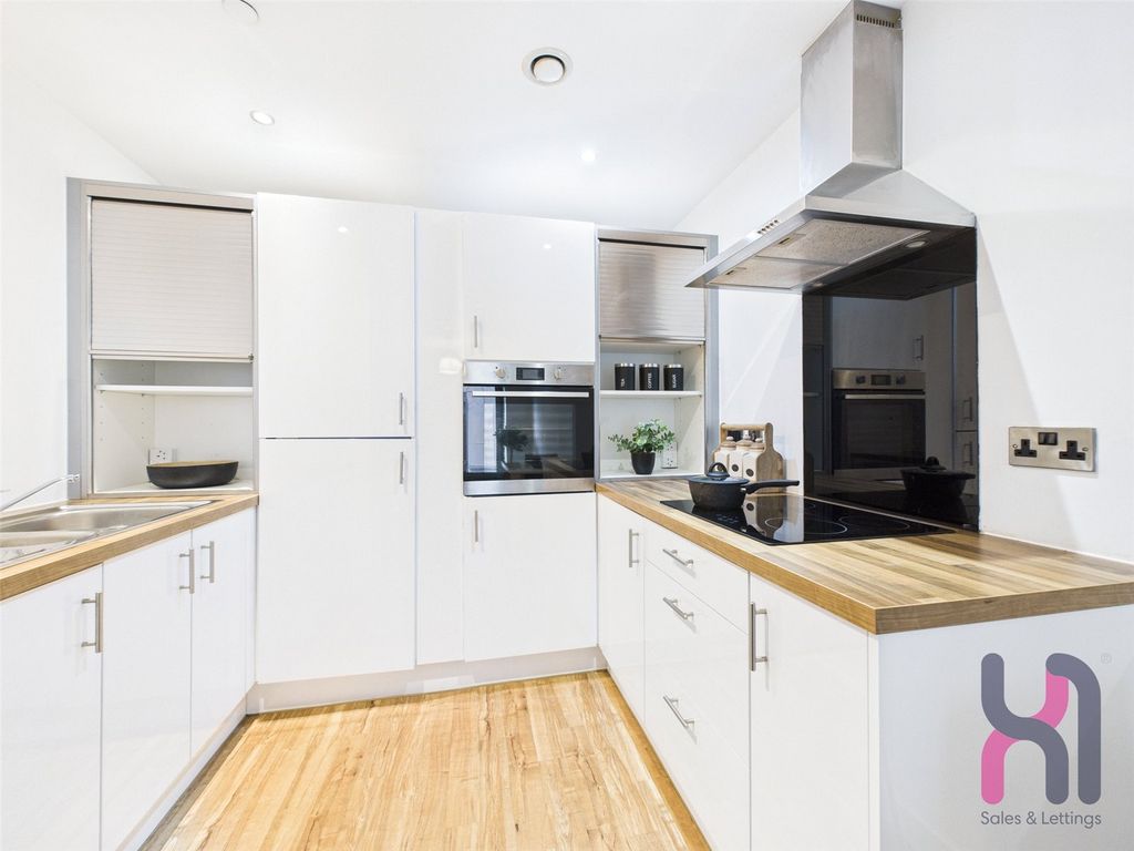 Property photo 3 of 12 Picture No. 15