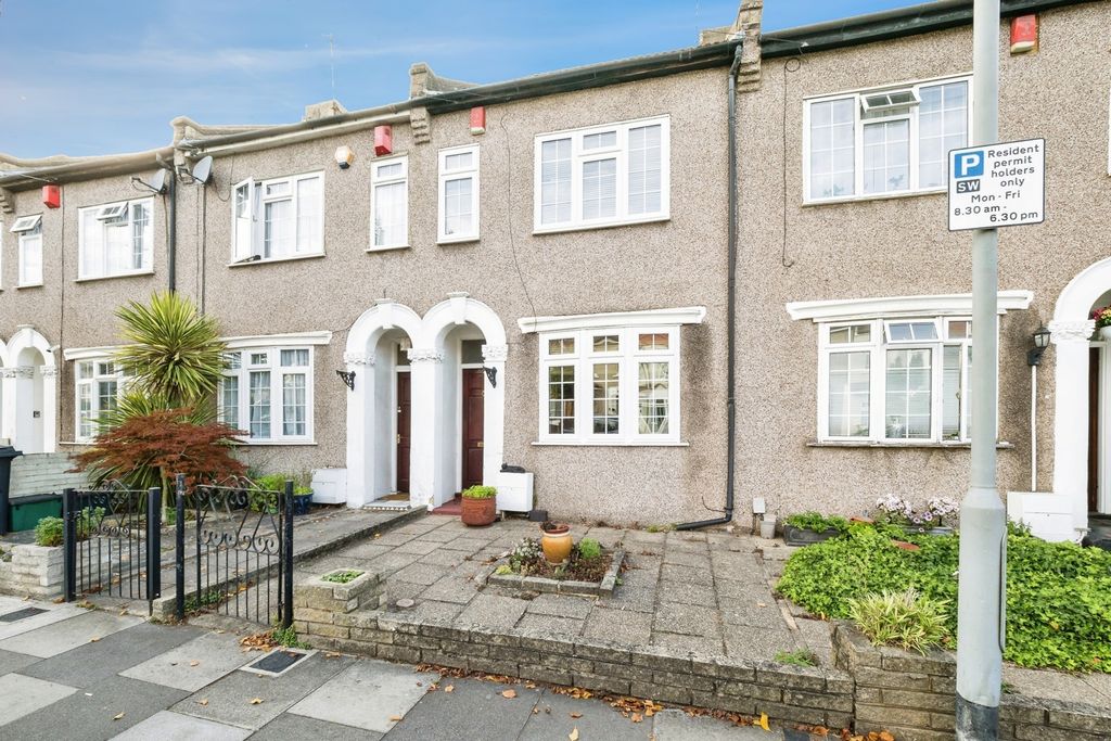 Property photo 1 of 17 Pbox-Img.Jpg