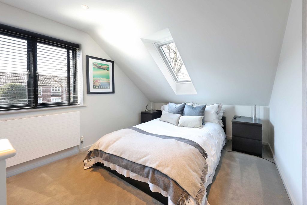 Additional image 12 of 4 bed detached house for saleLower Cookham Road, Maidenhead, Berkshire SL6