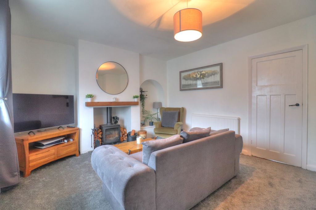 Property photo 3 of 18 Lounge/Diner