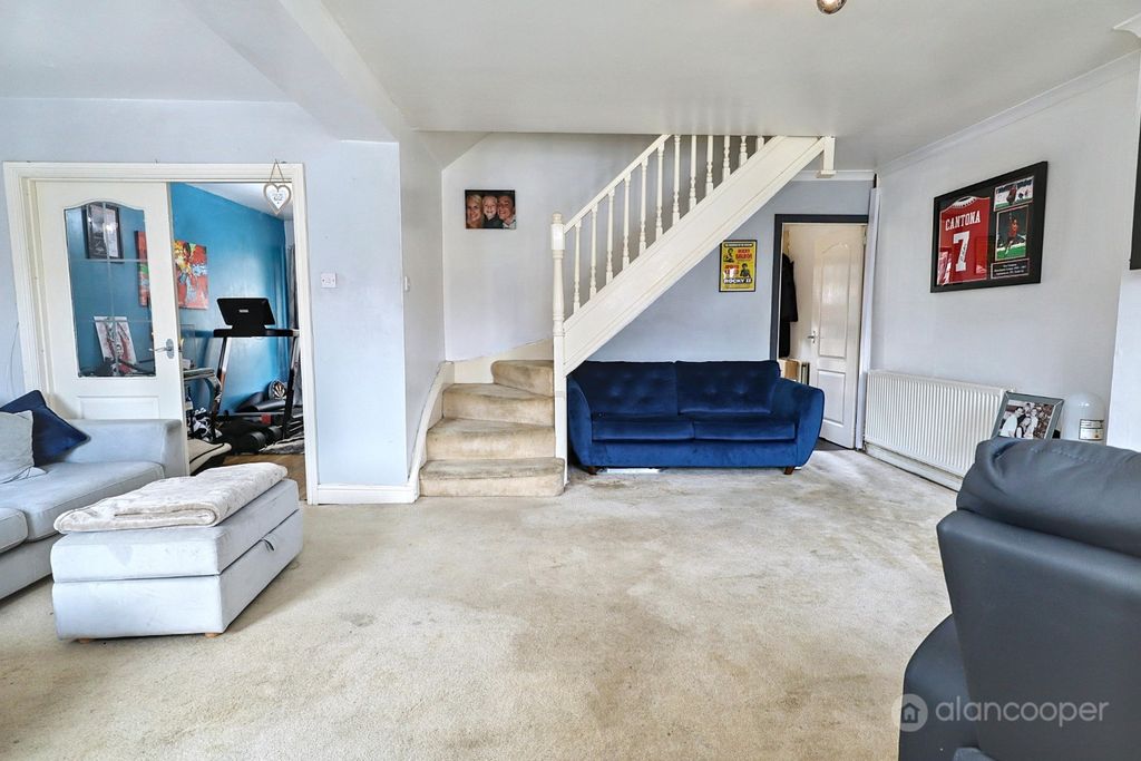 Property photo 2 of 23 5066952