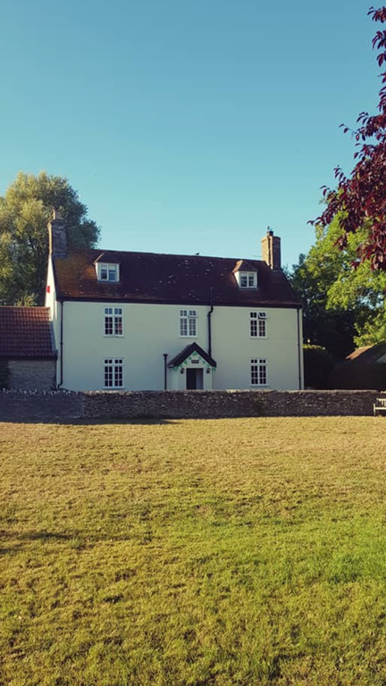 Property photo 2 of 28