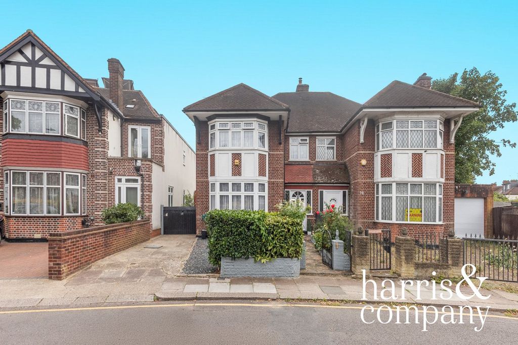 Property photo 1 of 19