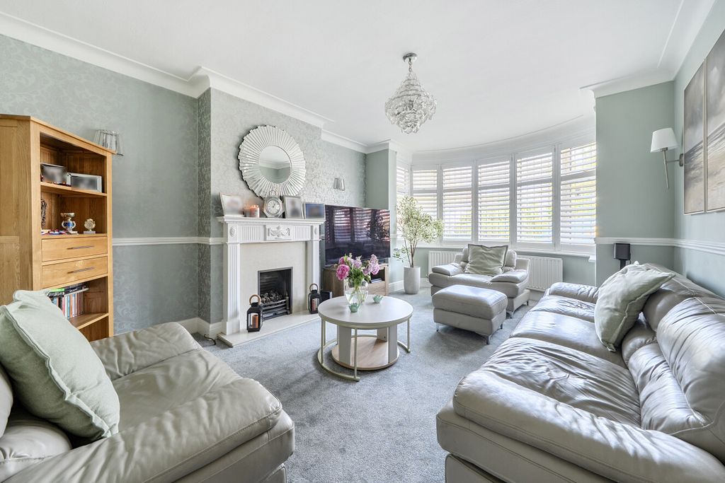 Property photo 3 of 22 1481726-14-6A3Bcc...