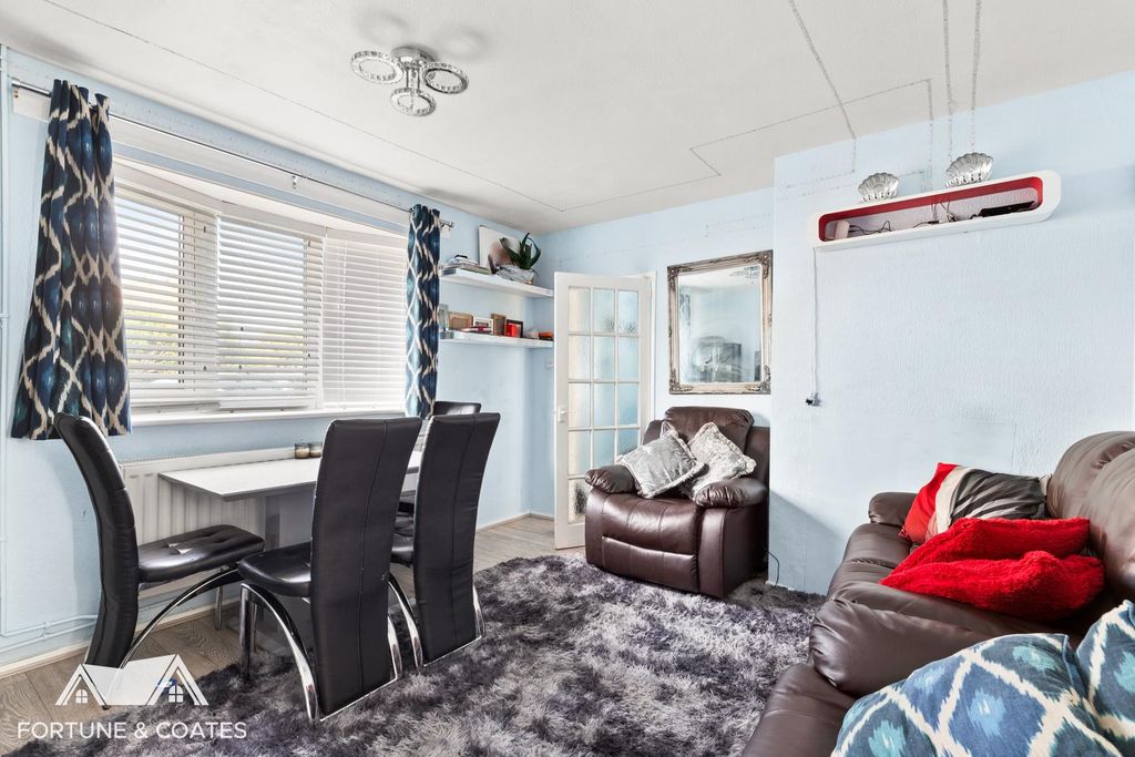 Property photo 3 of 16 Thefortunes_11.Jpg