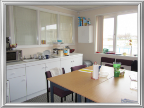 Property photo 2 of 8 Kitchen