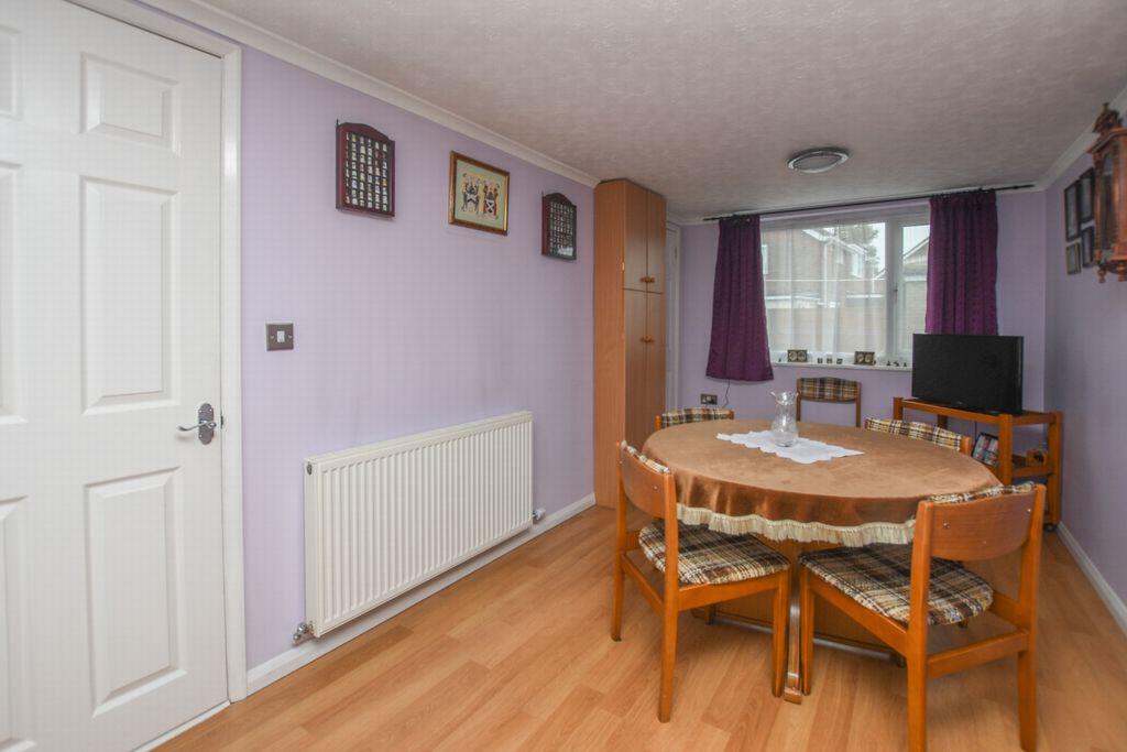 Property photo 3 of 16 Photo 14