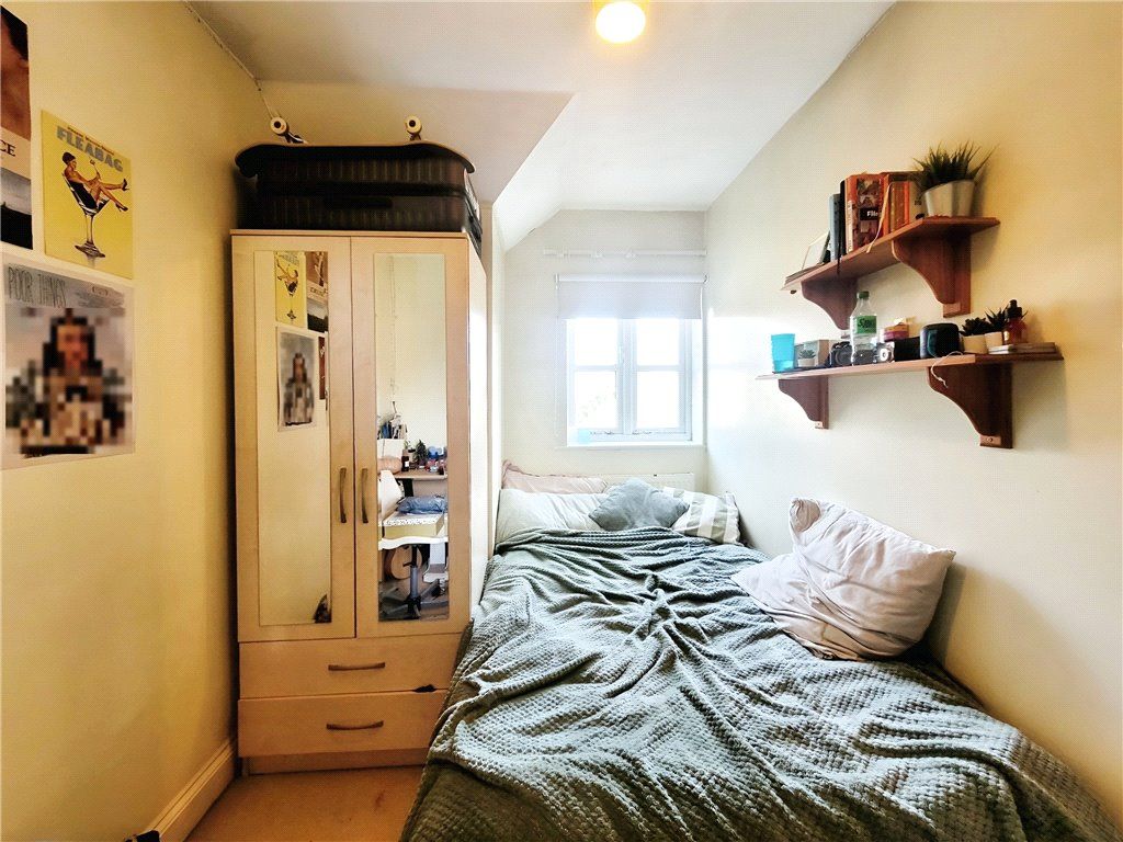 Property photo 2 of 8 Bedroom