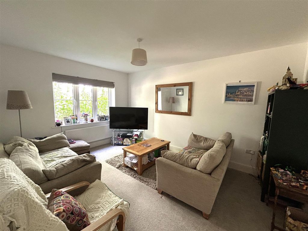 Property photo 3 of 12 Img_1651.Jpg
