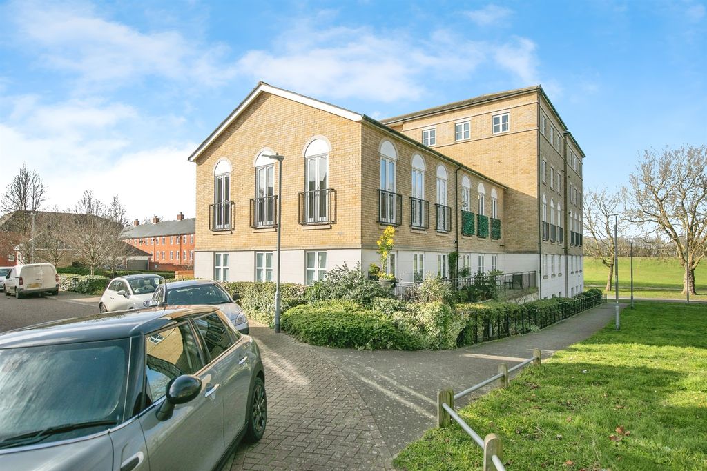 Property photo 2 of 15