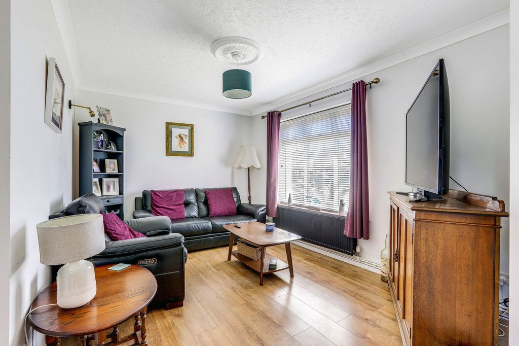 Property photo 2 of 14