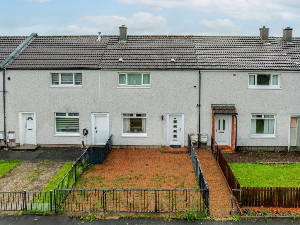 Property photo 2 of 18