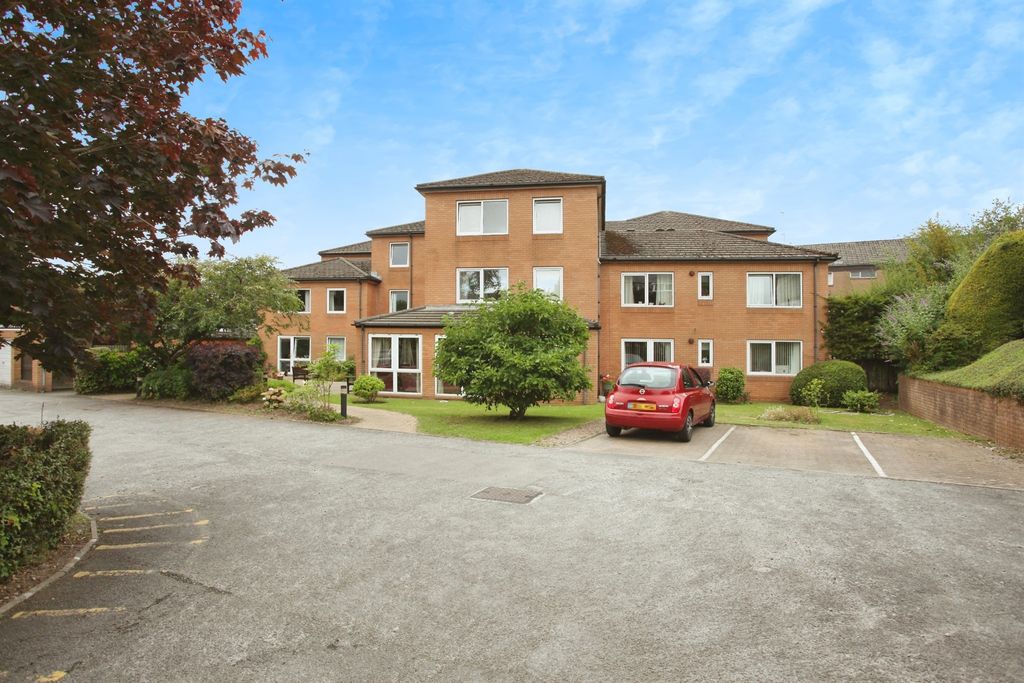 Property photo 1 of 11