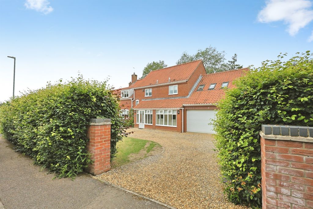 Property photo 2 of 24