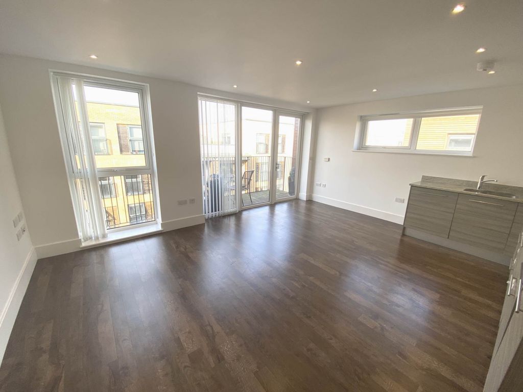 Property photo 3 of 16