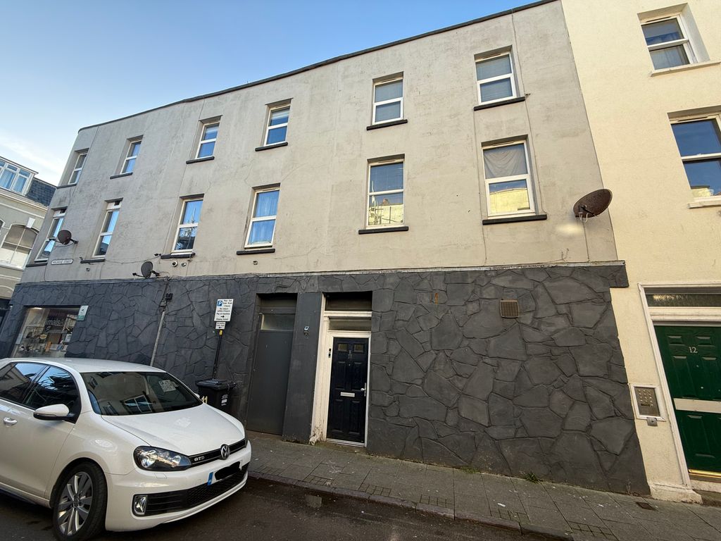 Property photo 1 of 1